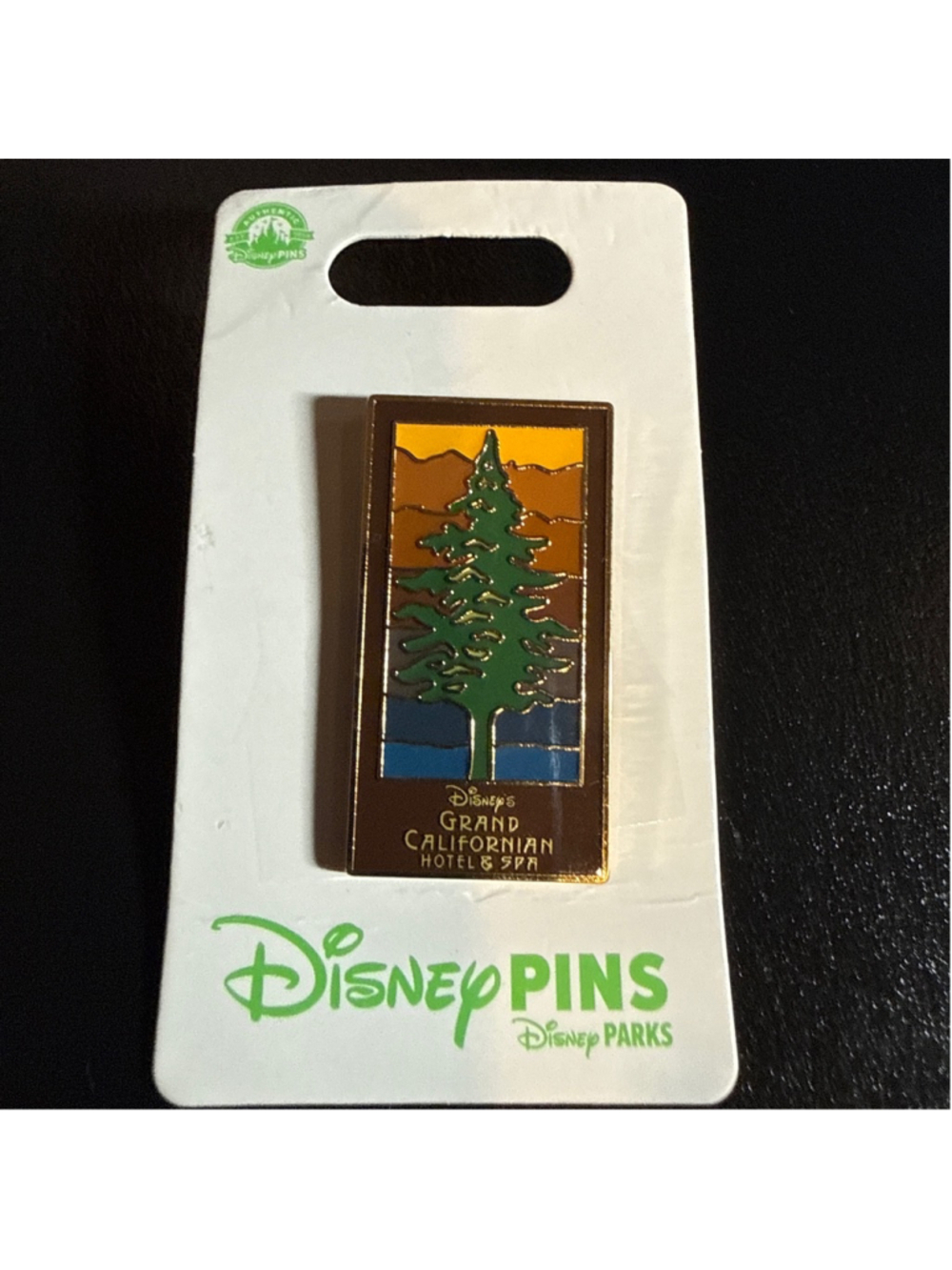 45417 - Disney’s Grand Californian Hotel & Spa - Logo and Redwood Dangle